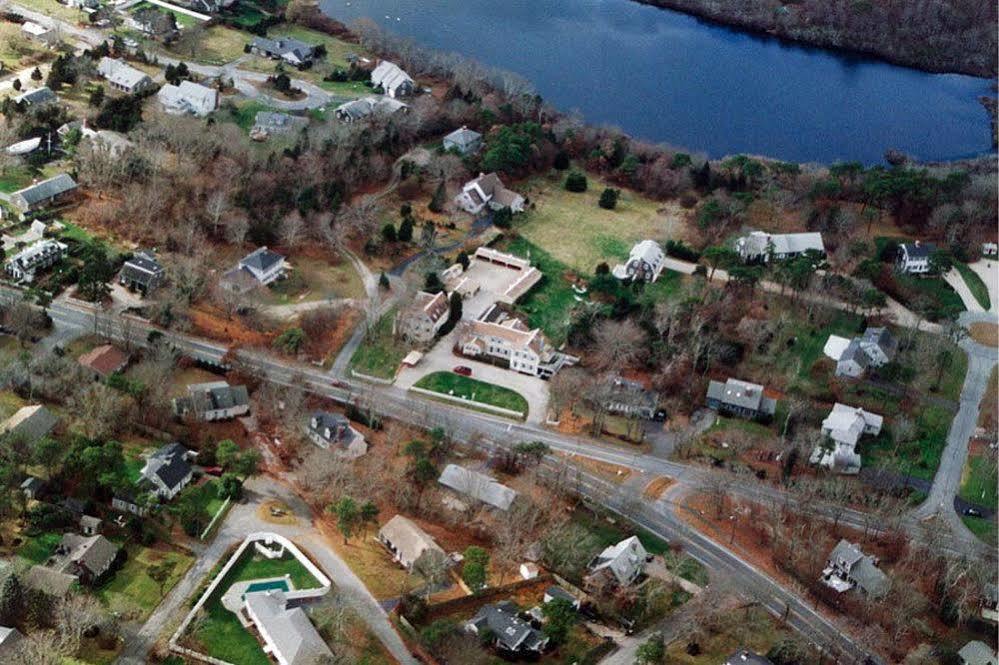 Simmons Homestead Inn Hyannis Port Exterior photo